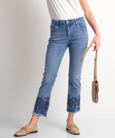 jeans met embroidery